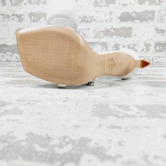 New SCHUTZ Linsey Crystal-Embellished Leather Sandals M904 - Picture 9 of 15